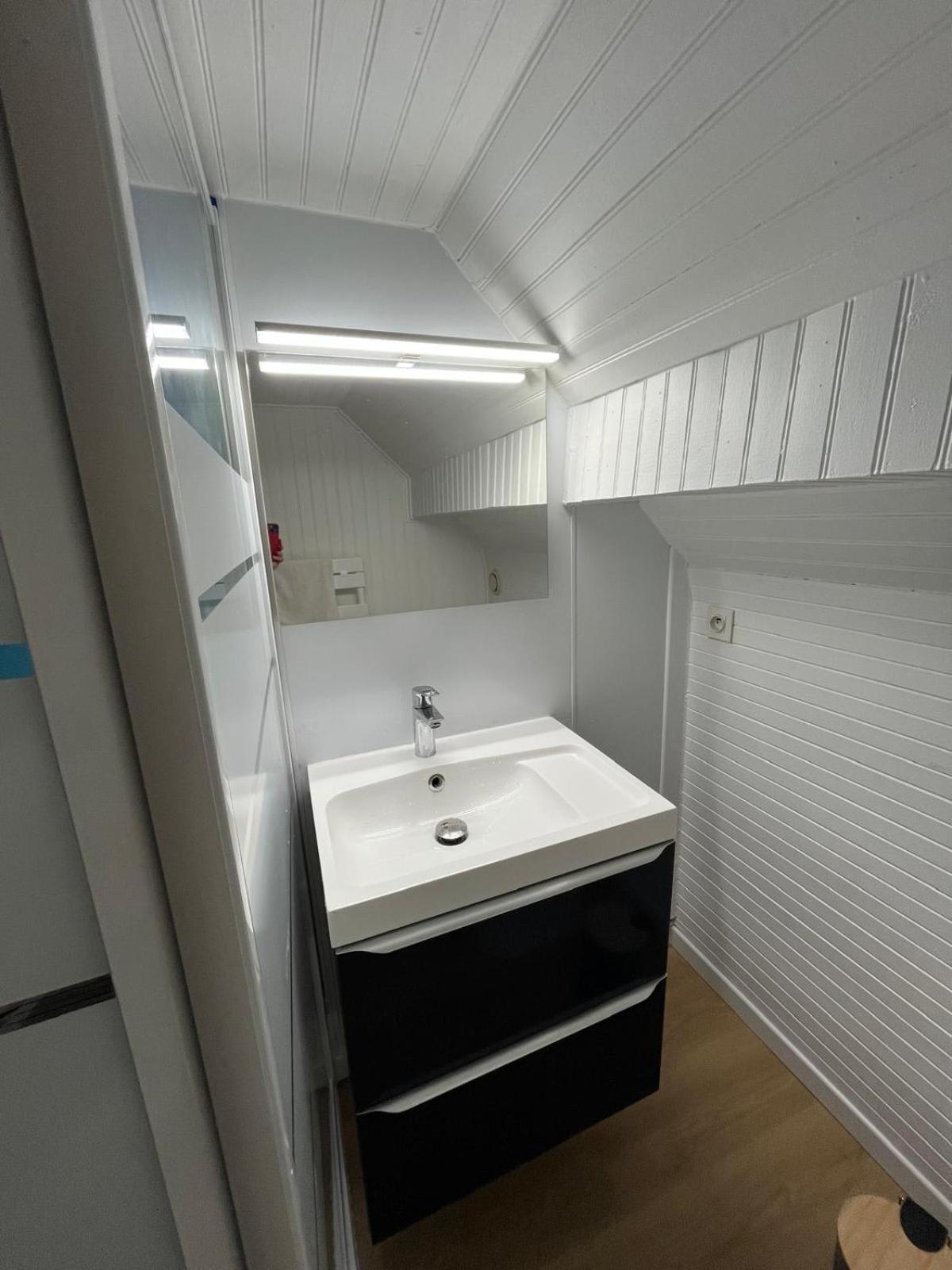 Maison Rue Du Phare Centre Ville Chez Christine Quiberon Bagian luar foto